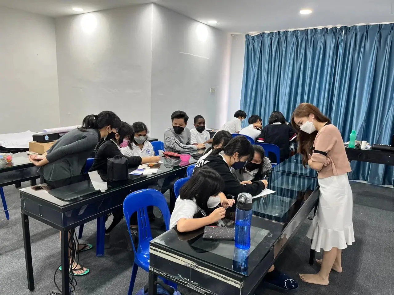 IGCSE students working in a small class at King’s Cross Academy, USJ